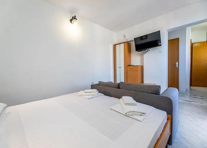 Apartments Janko Zarok