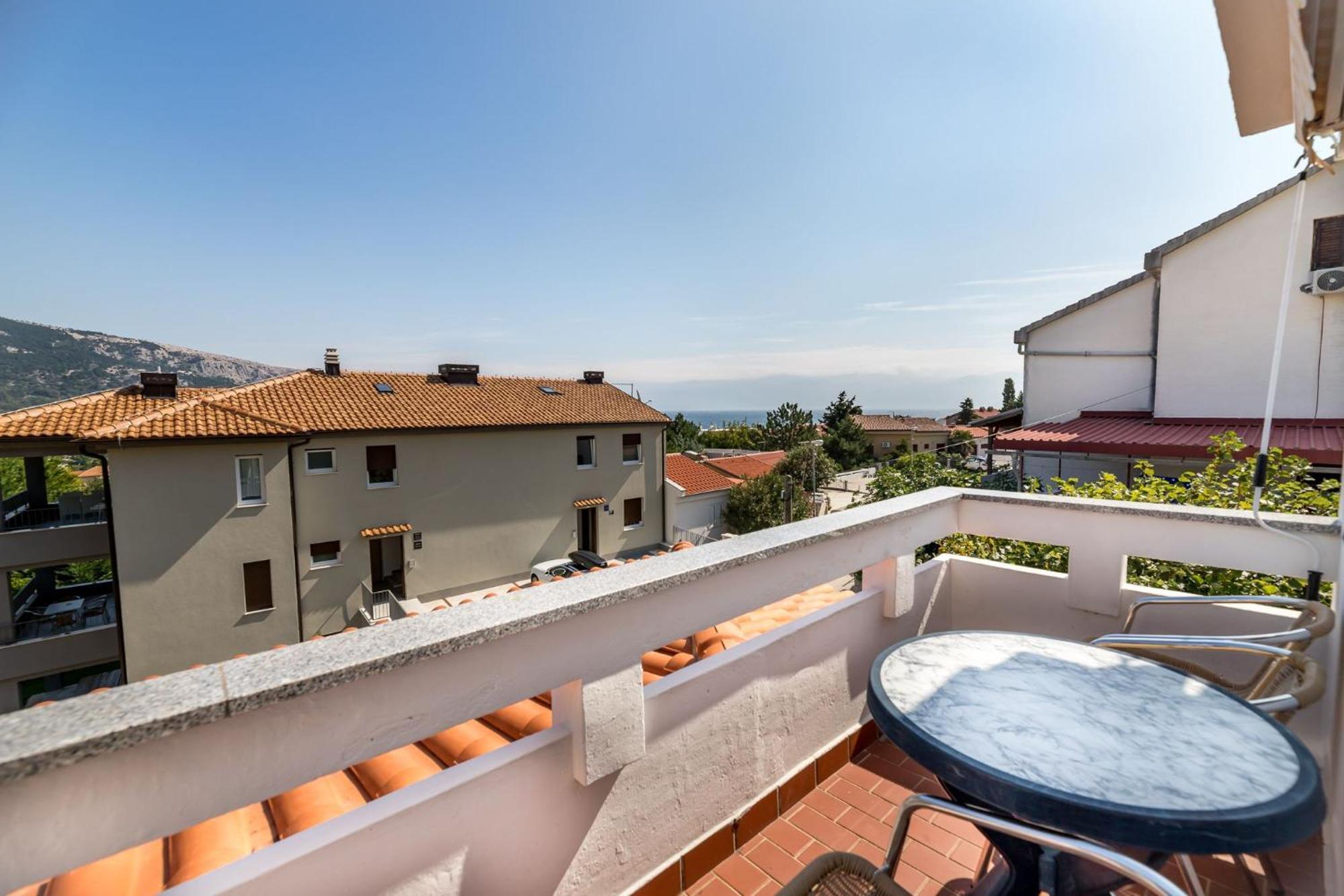 Apartment Janko Zarok Baška